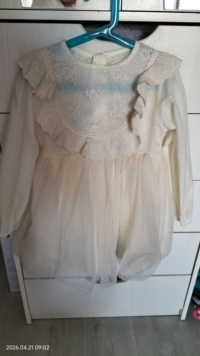 Продам платье на девочку,