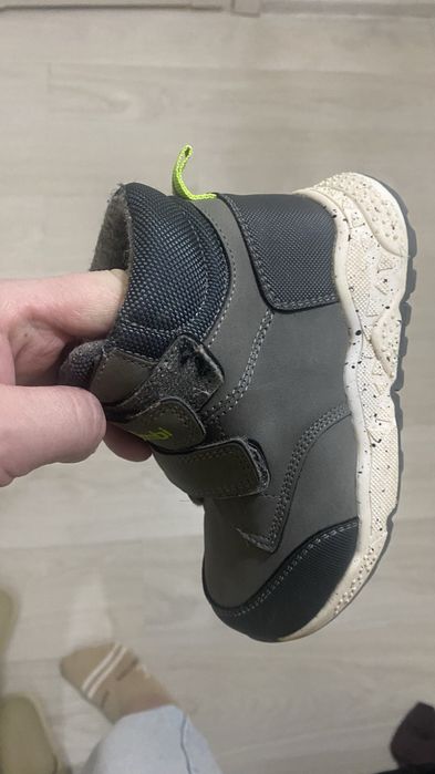 Осенние ботинки на мальчика размер 26