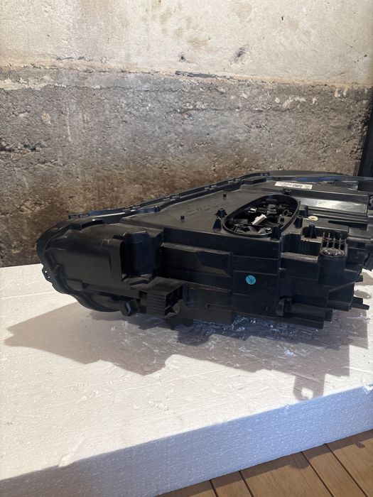 Фар за Bmw X1 F48