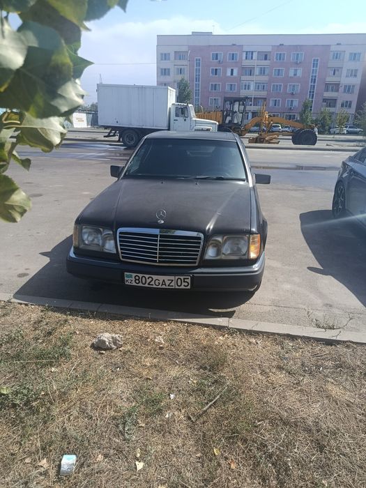 Мерседес 124 об 2.2 мех продам.