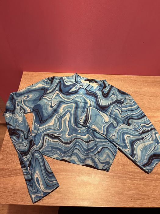 Дамски топ с дълъг ръкав – модерен дизайн