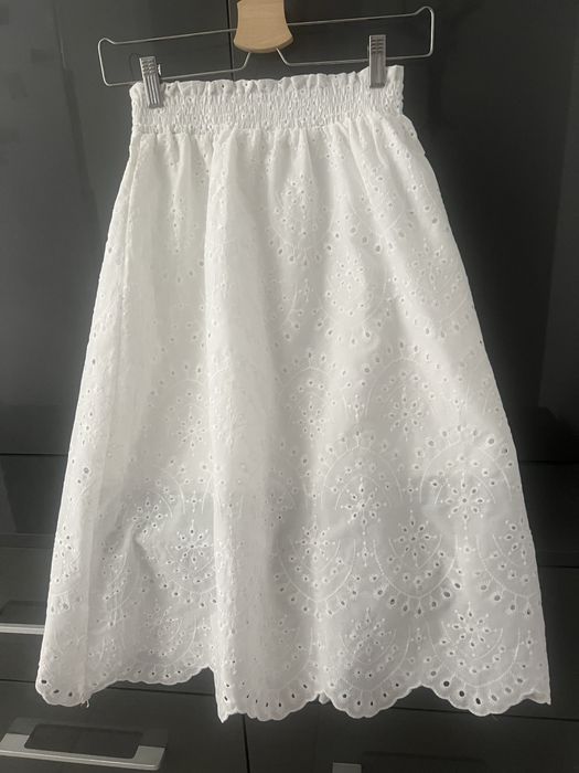 Fusta alba dantela