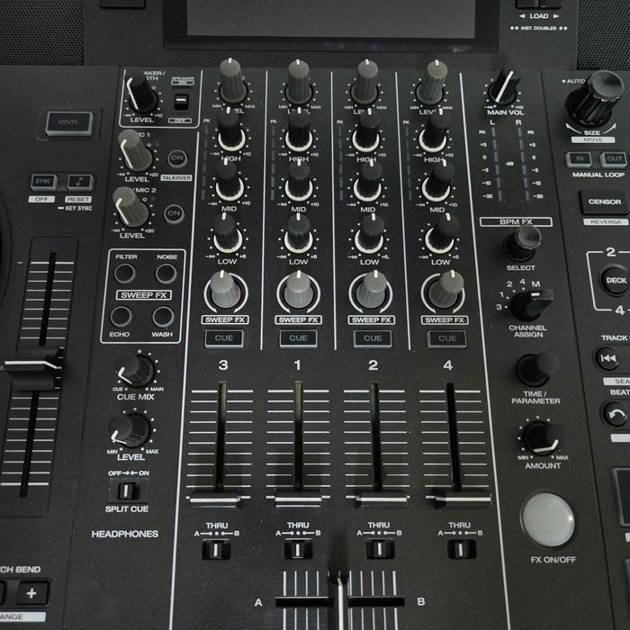 Продам Denon sc live 4