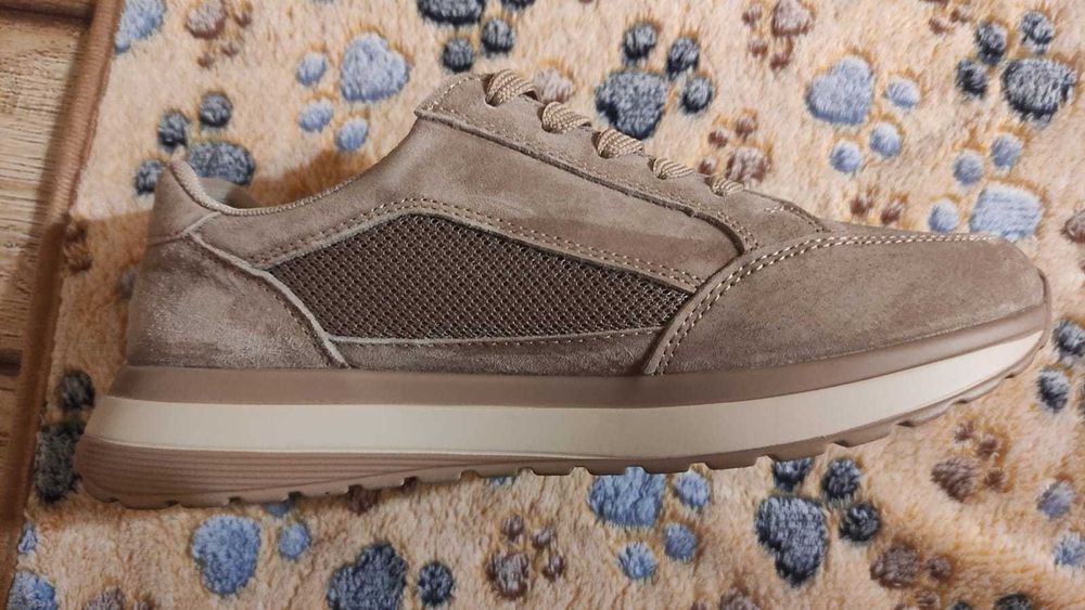 Кроссовки женские lifexpert