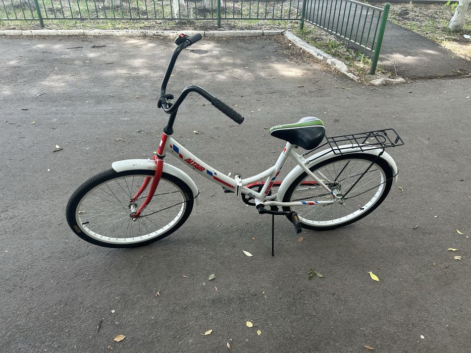 В е л о с и п е д б/у продам