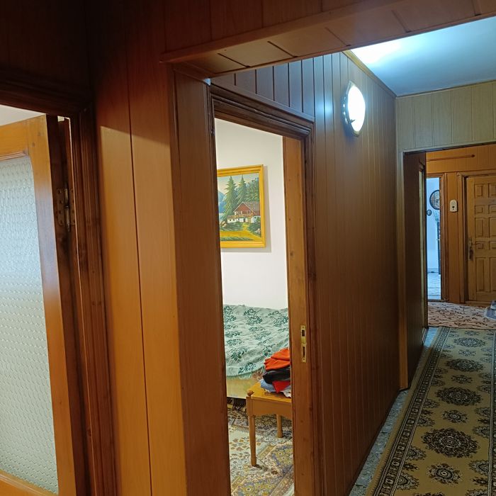 Apartament trei camere decomandat