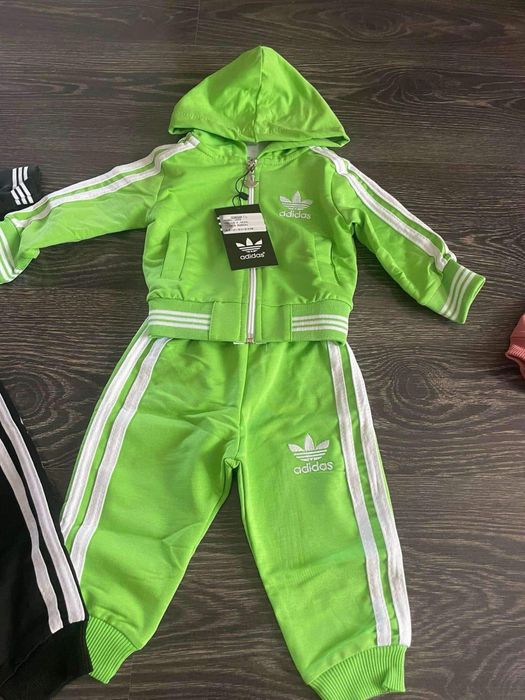 Trening adidas marimi de la marimea 86 pana la 110