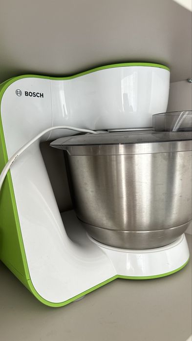 Продам комбайн Bosch mum54G00