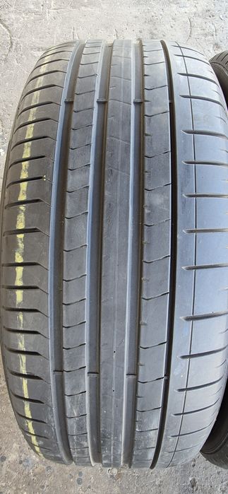 4 anvelope vara Pirelli 275/50/20.Pretul este pe bucata.