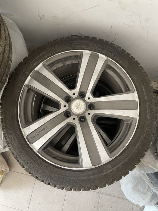 Шиповая резина 235/45/18