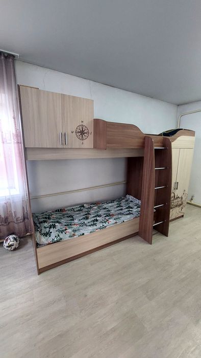 Двухъярусная кровать