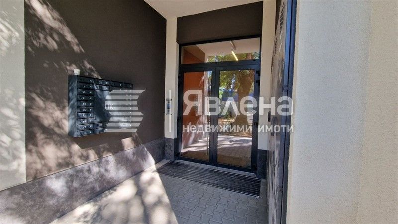 Продава се Тристаен апартамент в София, Банишора - 91 кв.м за 2193 €/кв.м - Снимка #8