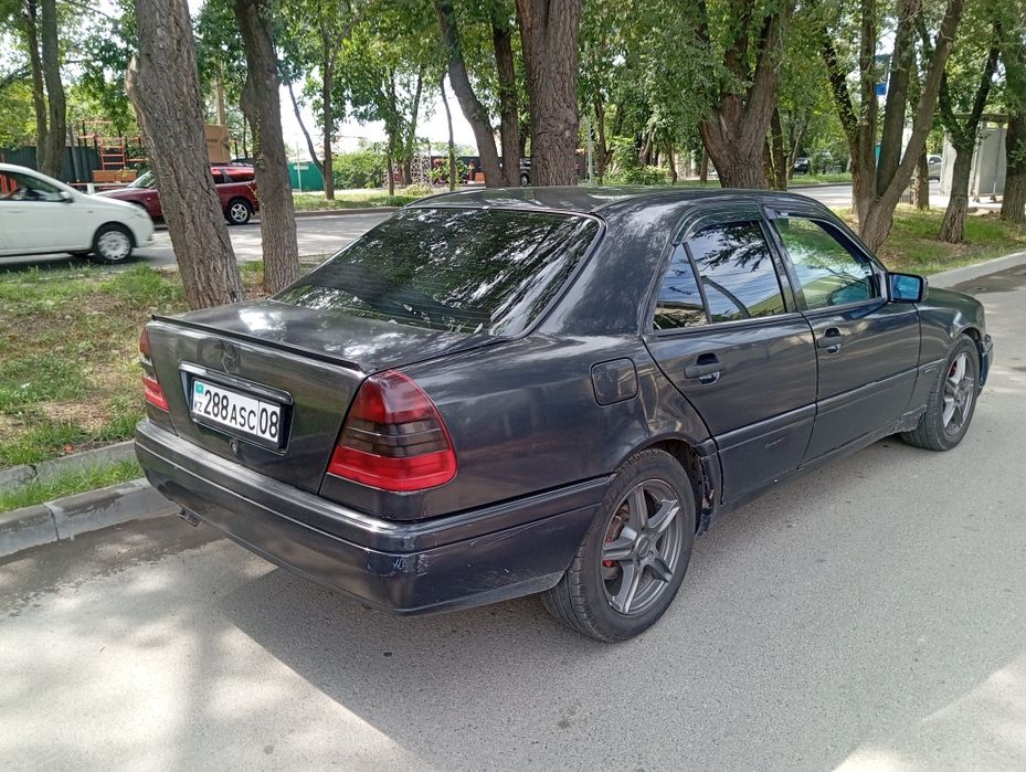 Мерседес с280 2.8