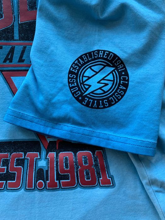 Guess тениска размер L