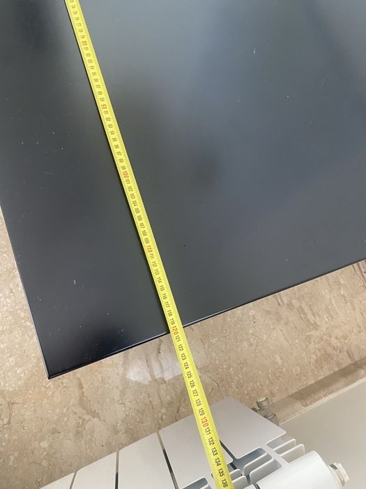 Продавам холна маса