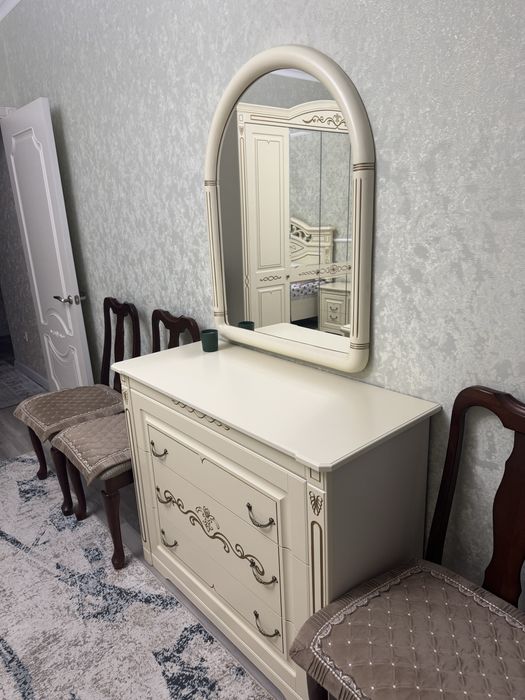 Продам мебель с матрасом