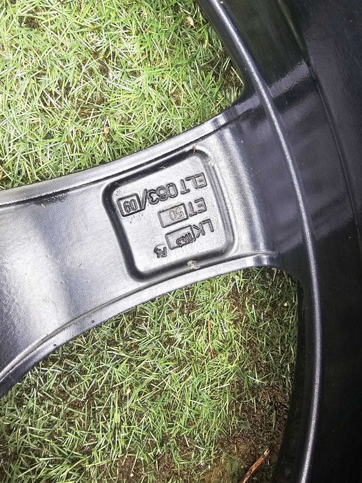 roti Hyundai Tucson R18
