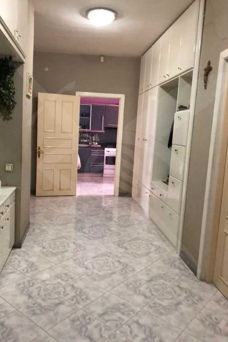 Продава се Многостаен апартамент в Пловдив, Младежки Хълм - 193 кв.м за 1710 €/кв.м - Снимка #9