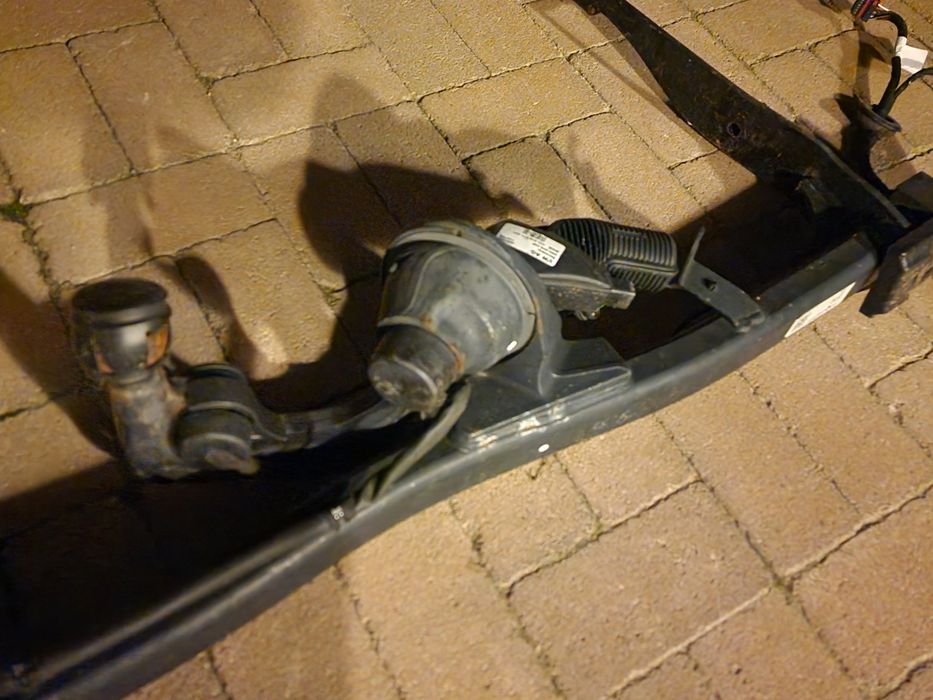 Cârlig după mașină Audi A6 C8