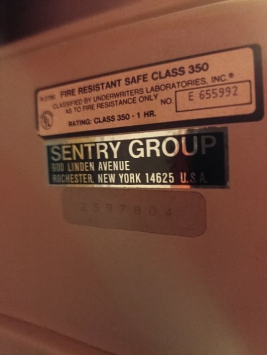 Сейф sentry 1310