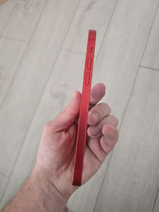 Iphone 12,64 GB in stare foarte bună