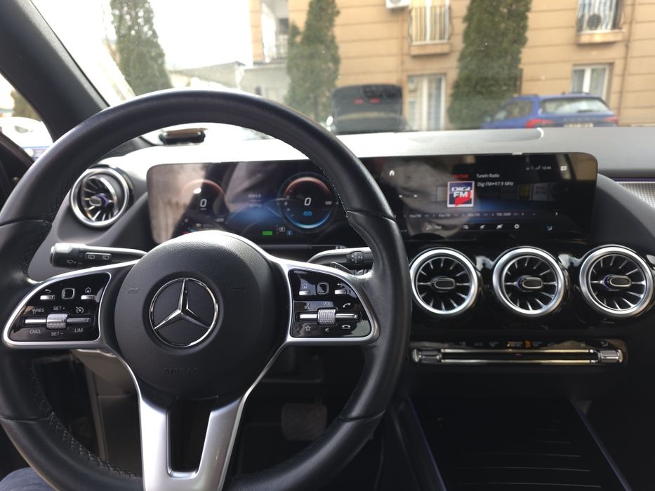 Prim Proprietar Vand Mercedes  Eqa 250 2023 in garantie. SOH 95.7 %. NU FAC SCHIMB !!