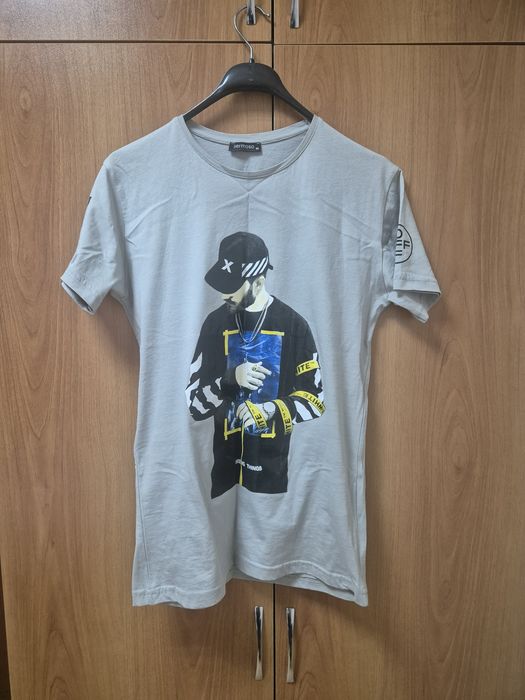 Продам новую футболку