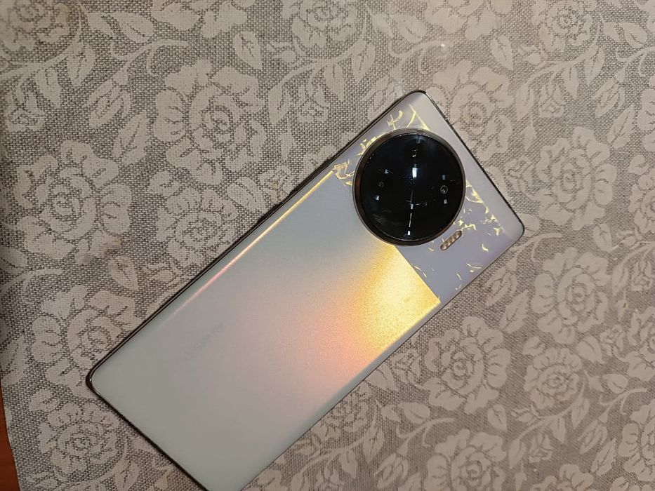 Tecno spark 20pro+. 16/256 полный комлект