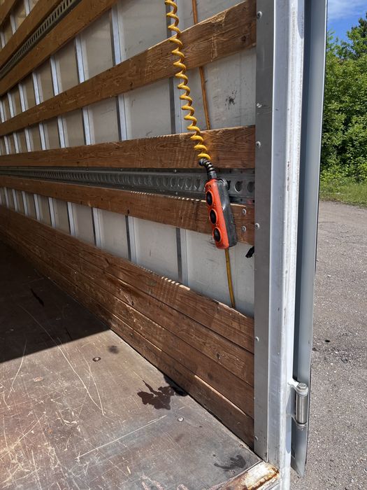 Vand Mercedes-Benz Sprinter 513 Lift Cutie Automata