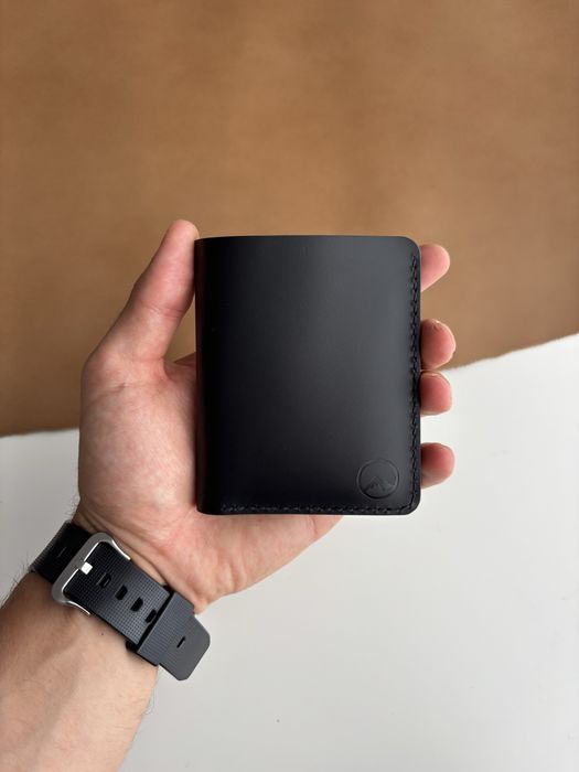 Portofel slim buletin nou din pielea naturala realizat manual