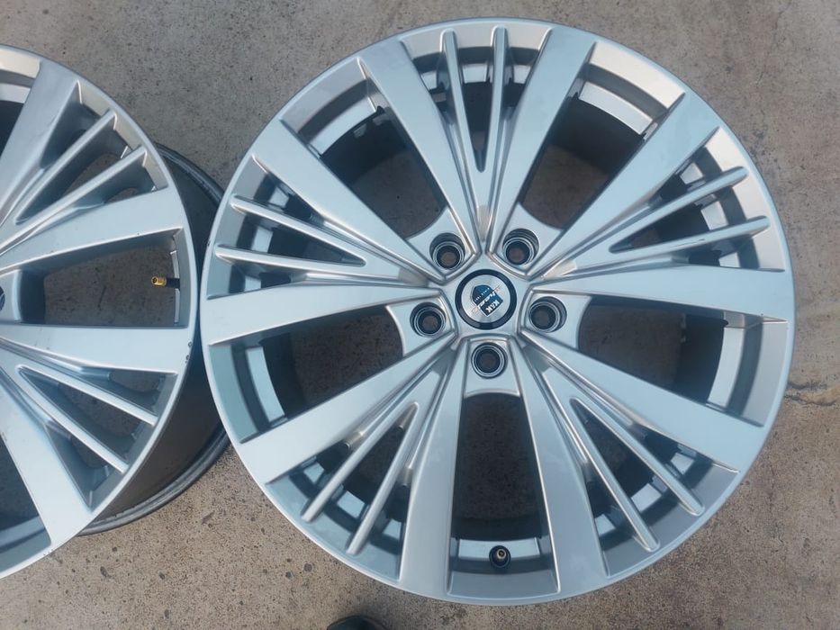 Продам диски в отличном состояние кия хендай