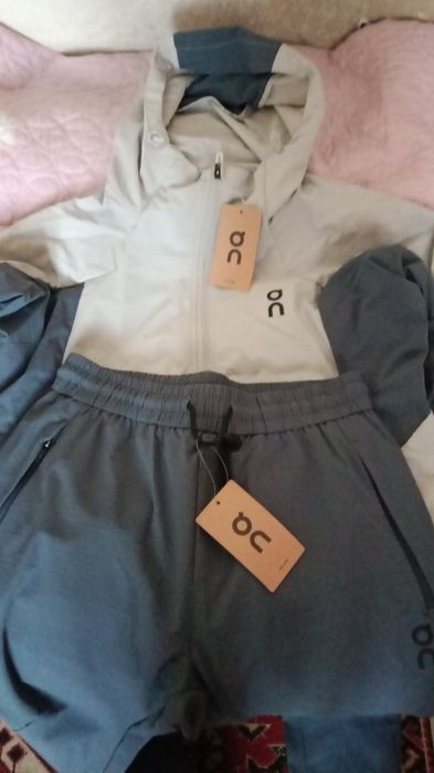 Спортивный костюм мужской. Новый.