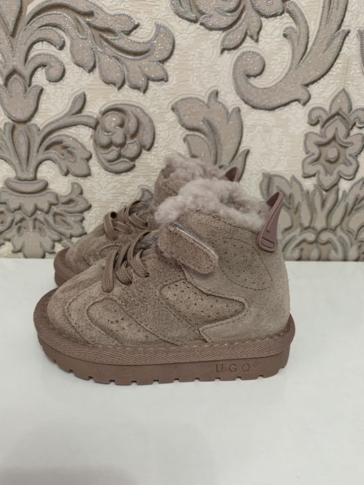 Продам детские угги