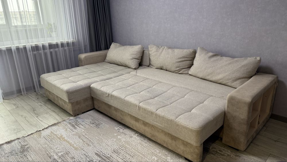 Продам Диван 3,2 м