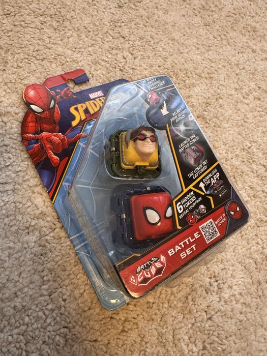 Set 2 figurinede lupta Battle Cubes Spiderman vs. Dr. Octopus