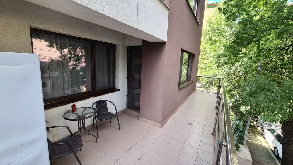 Apartament 2 camere decomandat/terasa/parcare subterana - zona Biharia
