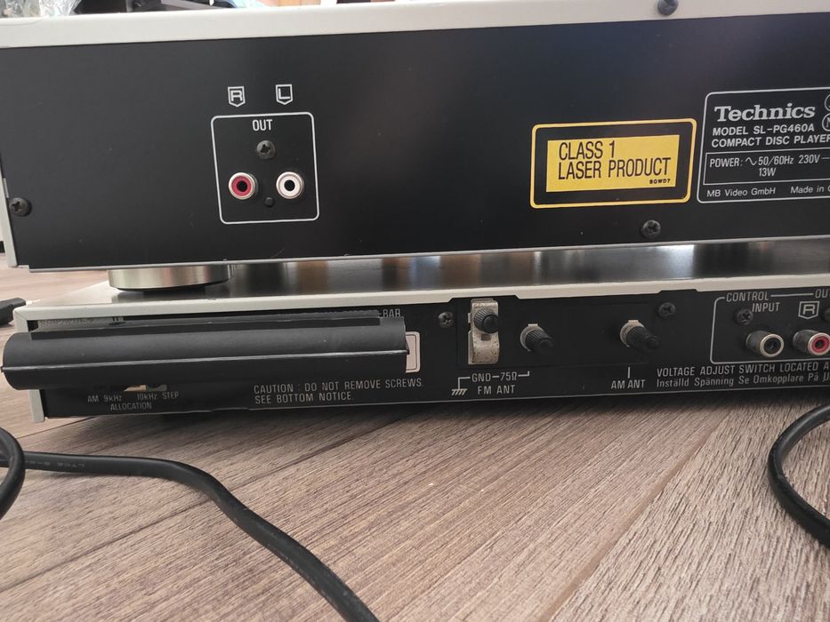 Technics Player și Technics ST-S4, Quartz Synthesizer Stereo Tuner