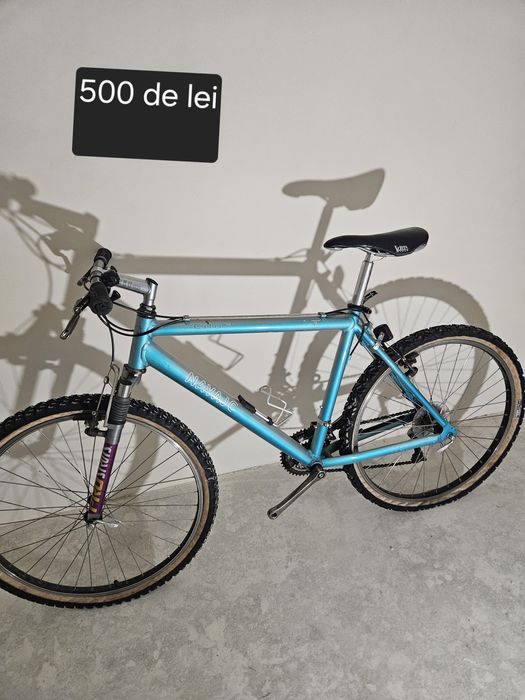 vând patru biciclete la un preț avantajos