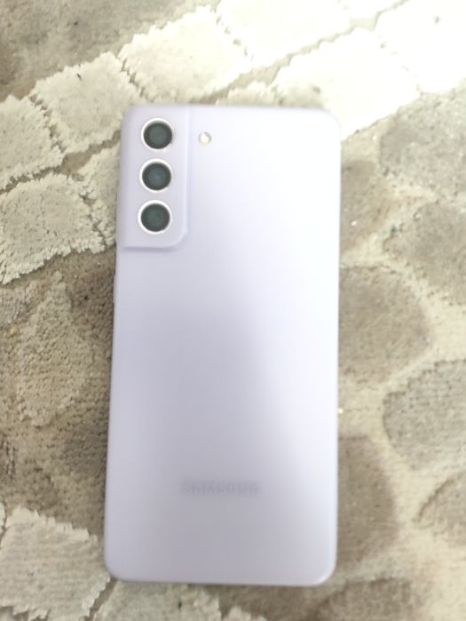 Продам samsung galaxy s 21 fe