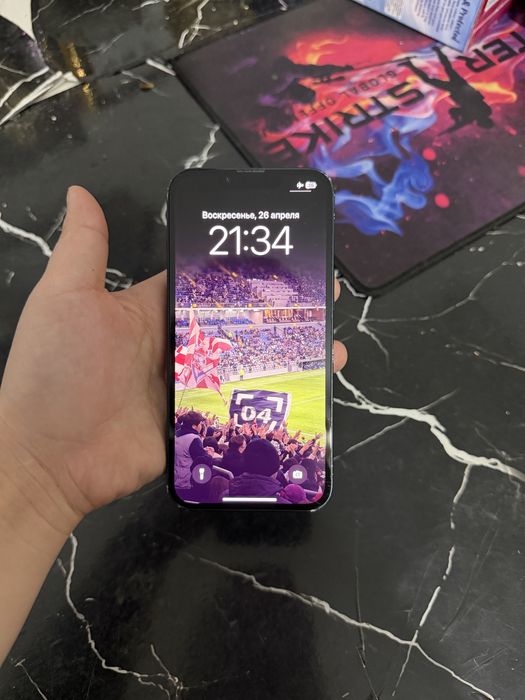 Продам iPhone 13 128g