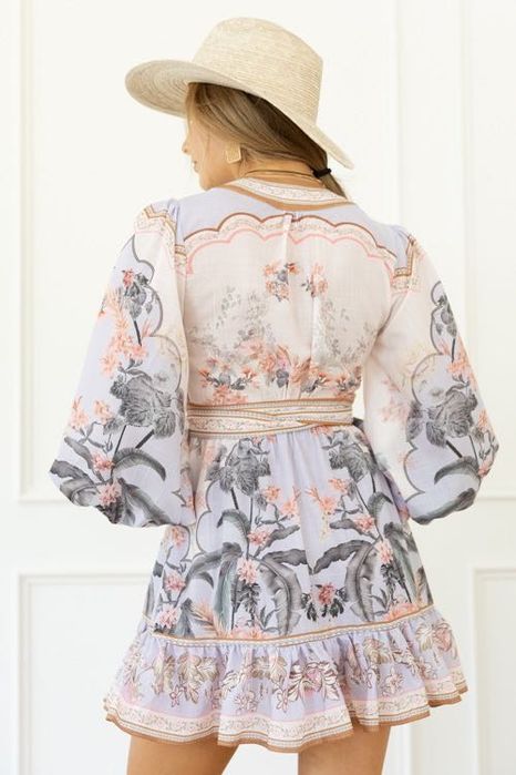 Нова уникална рокля с колан от вискоза