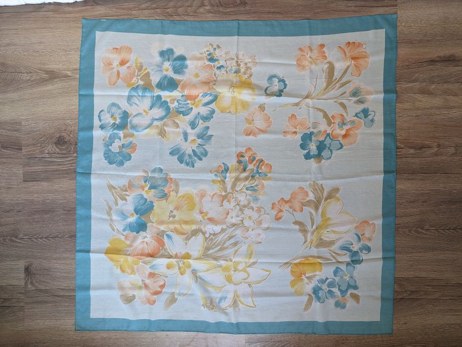 Полиестерни шалове