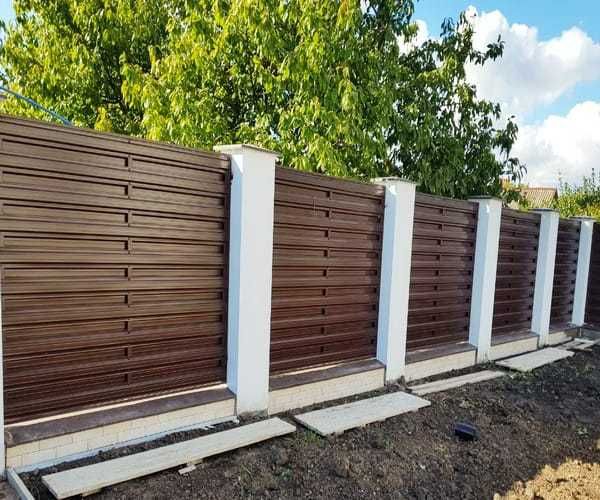 Garduri din sipca metalica si porti de diferite modele si dimensiuni