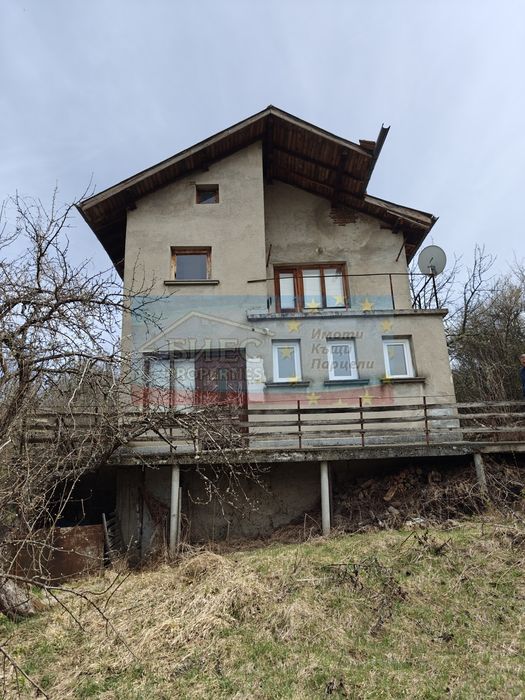 Къща в с. Кленовик