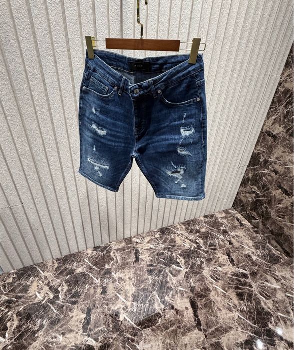 Blugi scurti Amiri calitate superioara