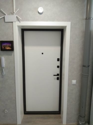 Установка дверей. Ламинат. Кафель...