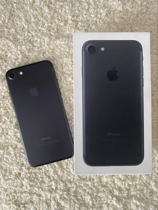 iPhone 7 в идеальном состоянии