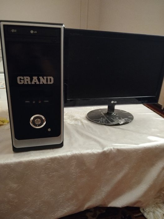 Сотилади компьютер куп ишлатилмаган колонка клавиши бор