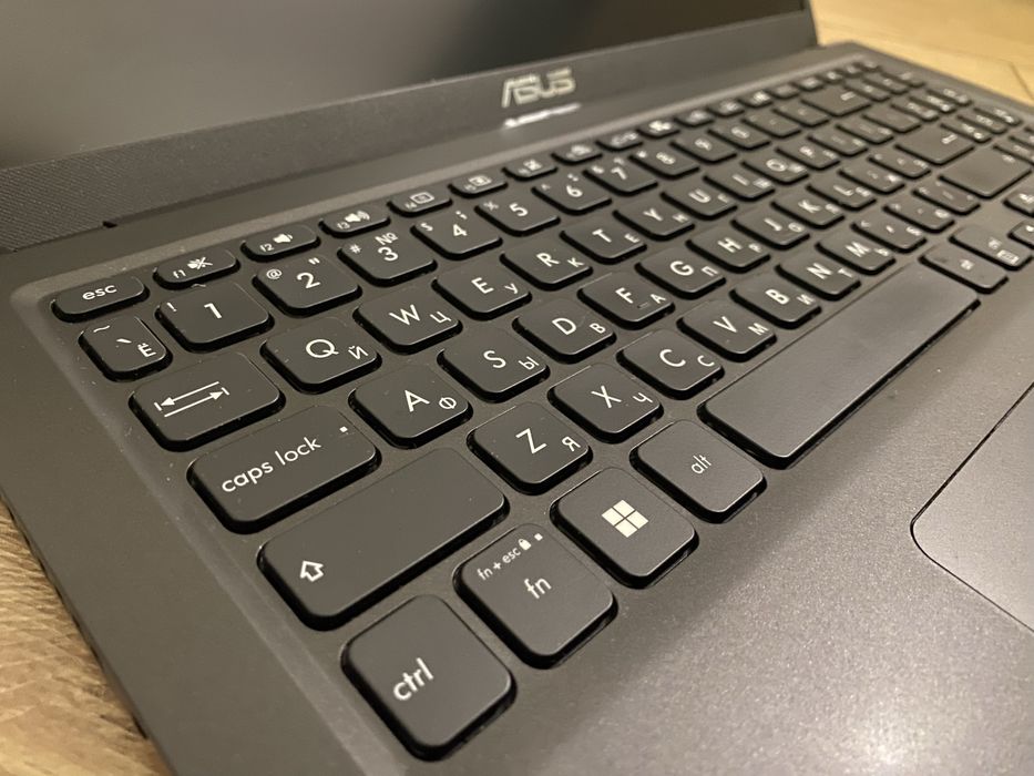 Ноутбук ASUS VIVOBook X1500EA