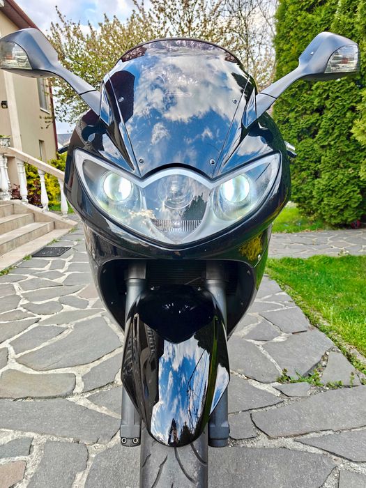 Triumph Sprint ST 1050